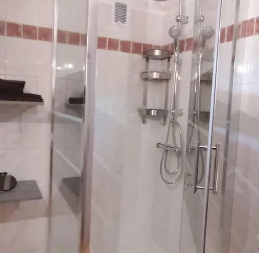 Les Vignes Et La Pinede Pres De La Apartment