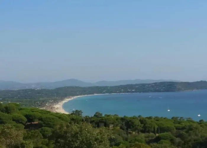 Appartement Les Vignes Et La Pinede Pres De La *